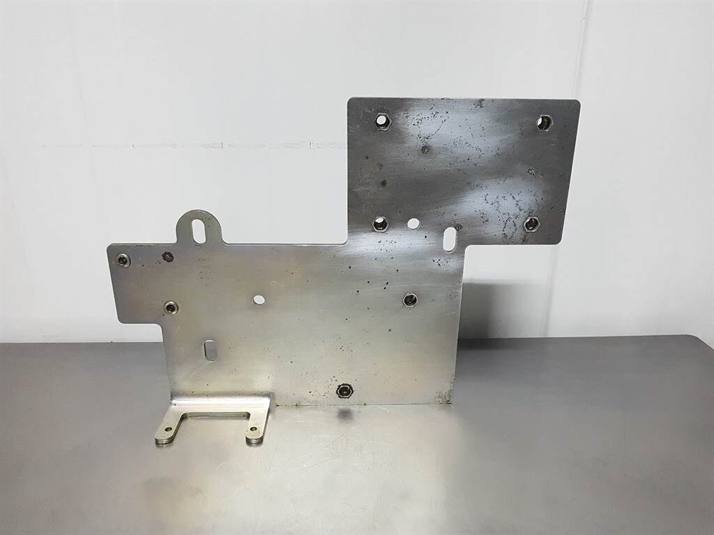 Schaeff -0451539005-Bracket/Ventilhalterplatte/P 2