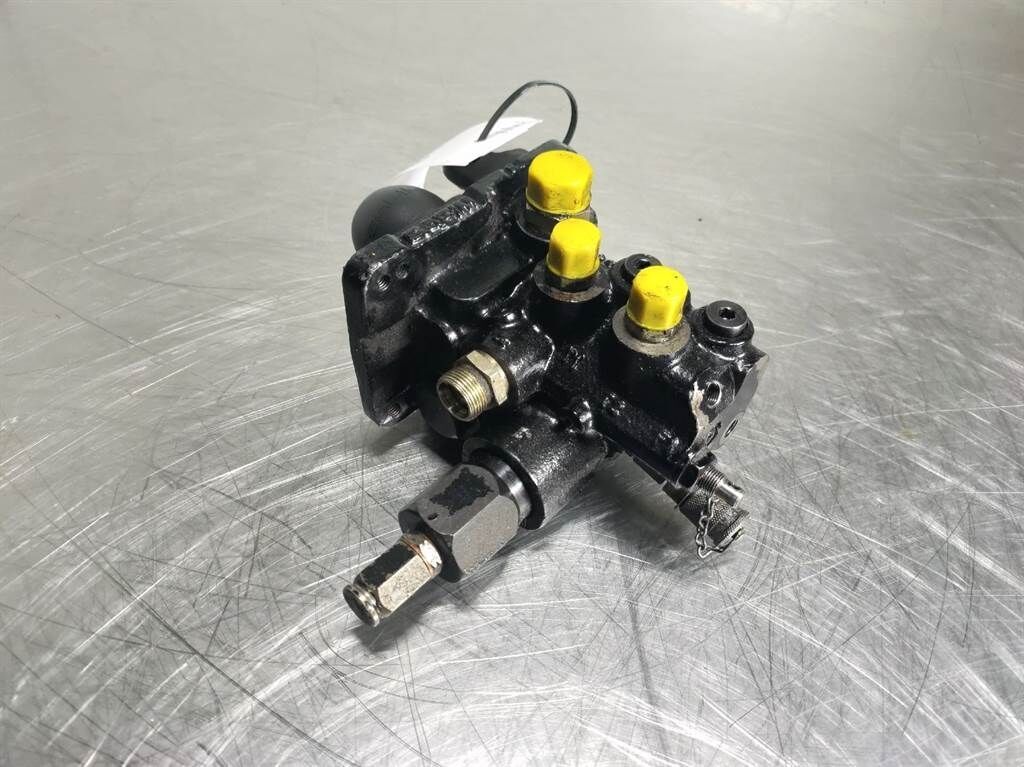 AZ150-4100587A/4184861A-Brake valve/Bremszentral 2