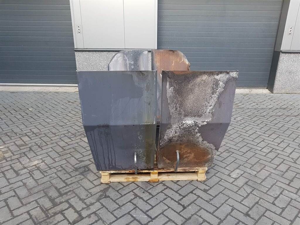 TL260-0457006030-Mud guard/Kotfluegel/Spatbord 2