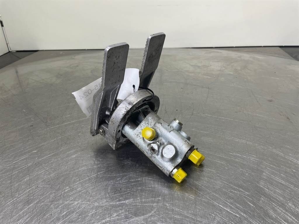 A924B-9883397-Servo valve/Servoventil/Servoventi 2