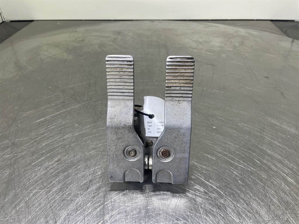 A924B-9883397-Servo valve/Servoventil/Servoventi 3