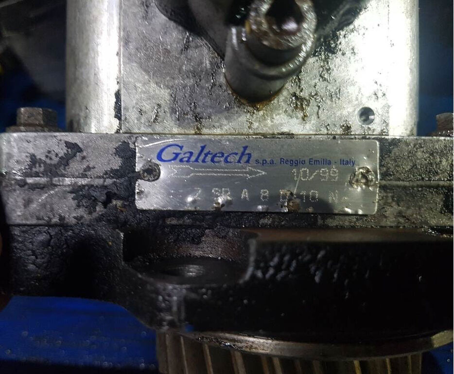 2SPA8D10N - Gearpump/Zahnradpumpe 3