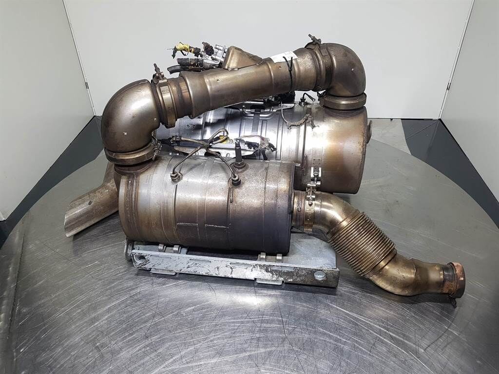 818 - Exhaust system/Auspuff/Uitlaat 3