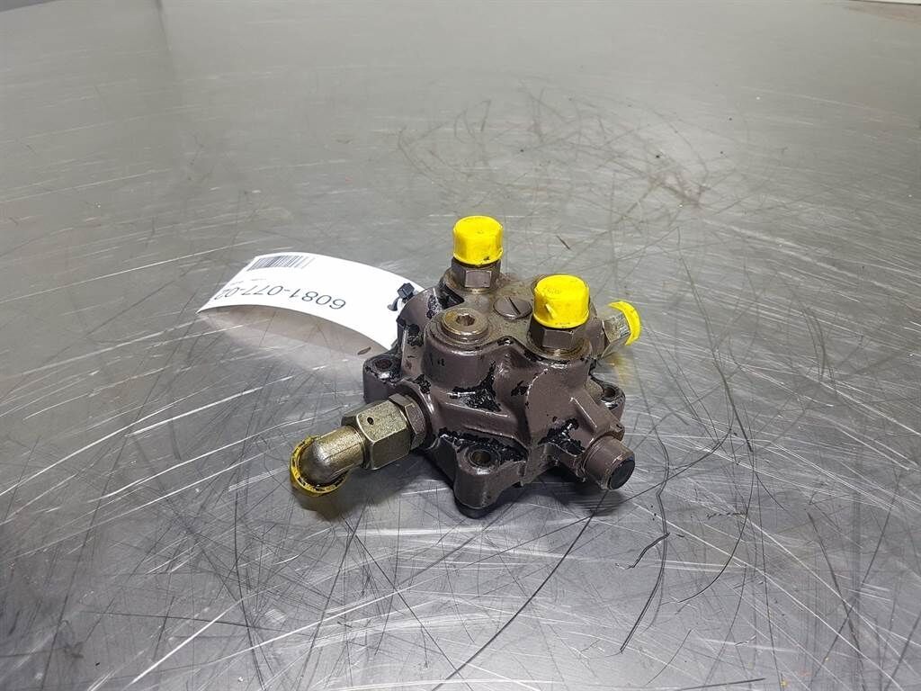 200061112137 - Ahlmann AZ 150 - Valve 2