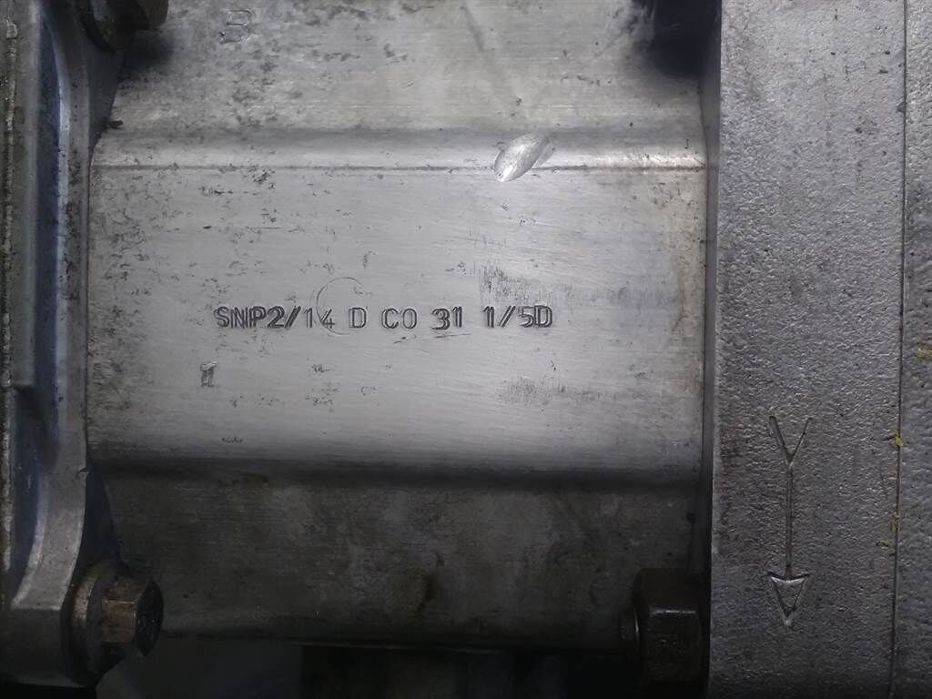 Sauer Sundstrand SNP2/14DC0311/5D - Gearpump 3