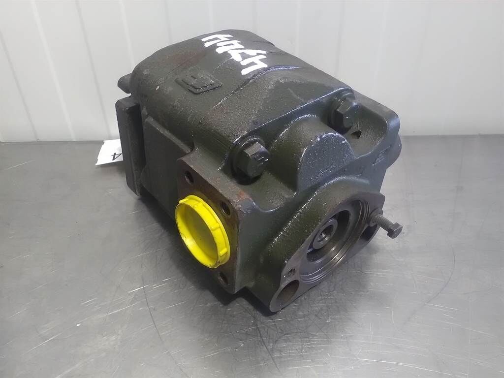 Commercial 322-9110-044AT103946 - Gearpump/Zahnr 2