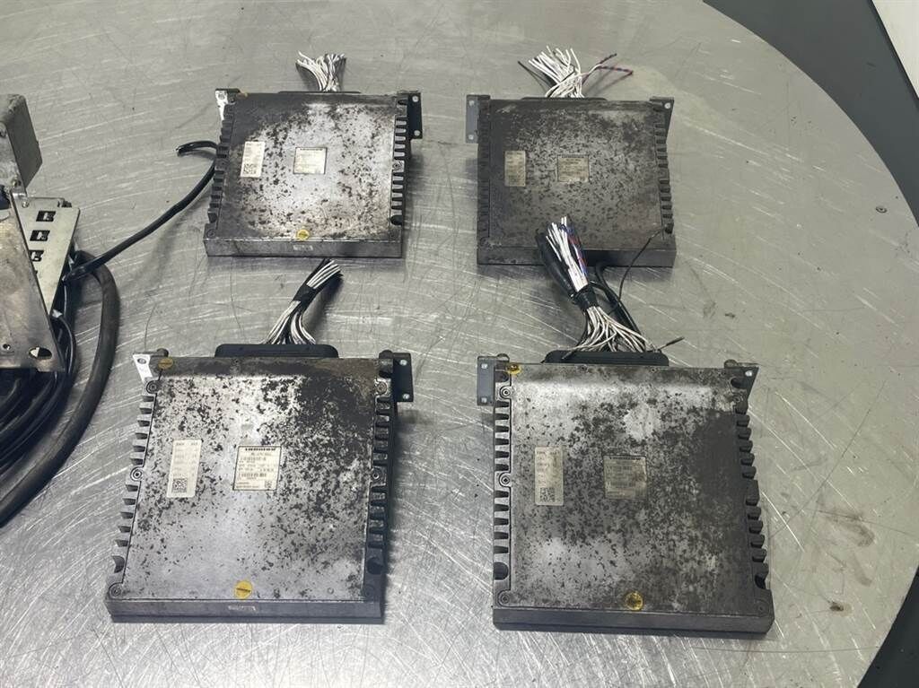 A924C-PME1 OUTPUT-ECU/Control box/Steuermodul 3