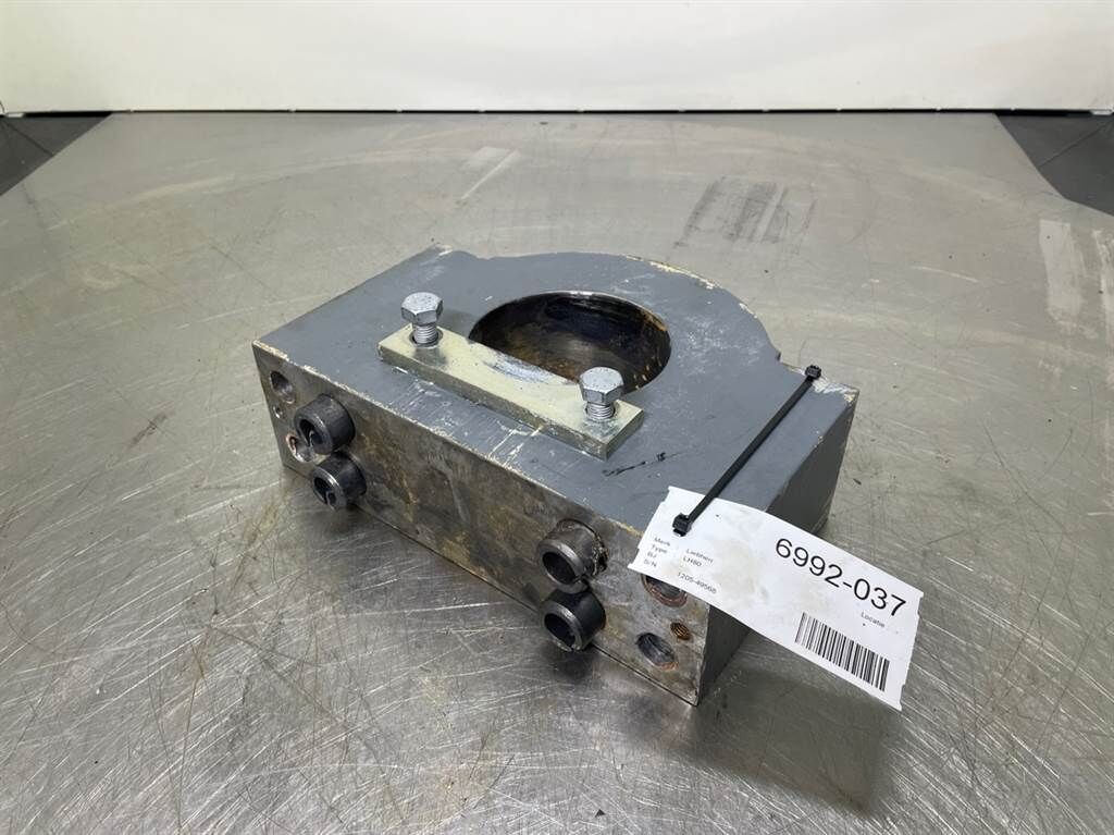 LH80-9587587-Bearing block/Lagerblock/Lagerblok 3