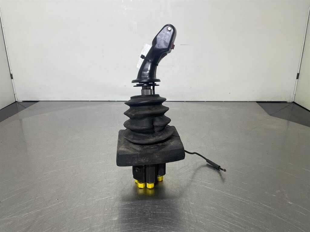 AZ6-4198091A/4146898G-Servo valve/Servoventil 2