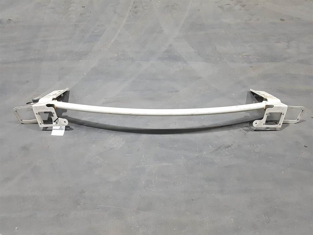 L586 2plus2-8922166/93010067-Bracket 1