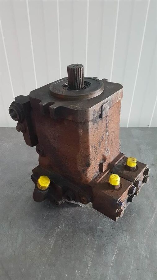 10292235 - Linde 2563 - Drive pump/Fahrpumpe 3