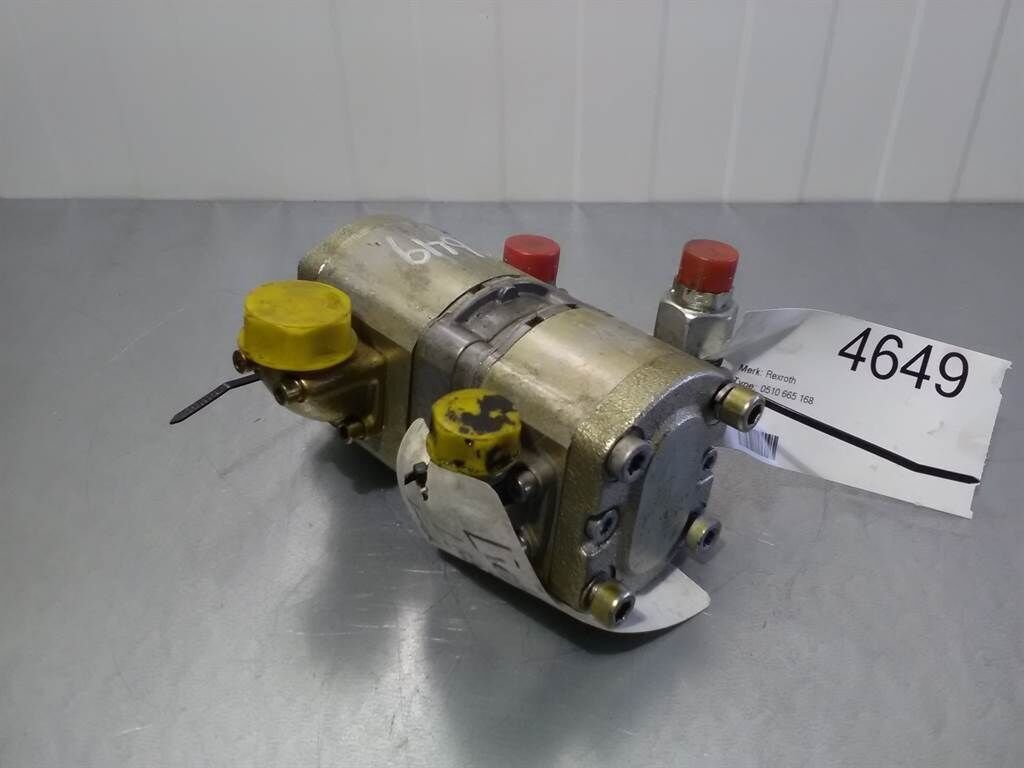 0510665186 - Liebherr L 538 - Gearpump 2
