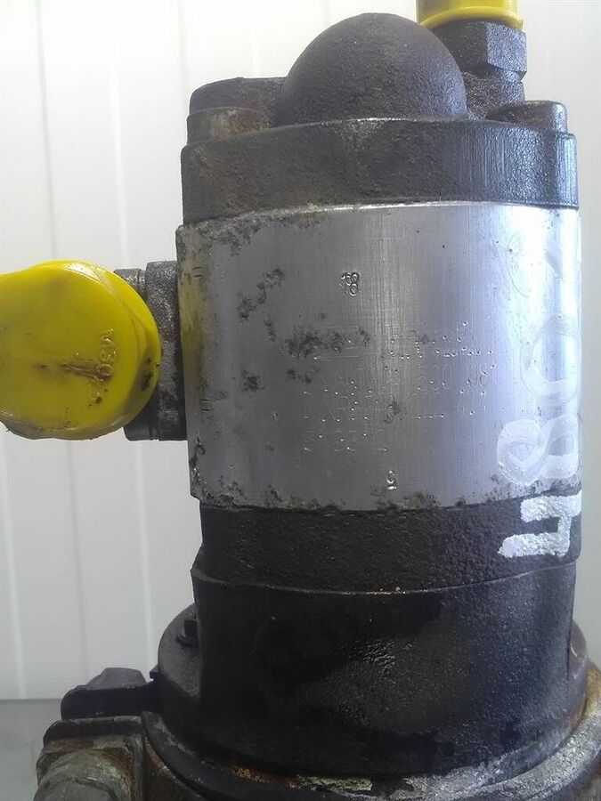 0541500081 - Liebherr L 538 - Steering unit 3