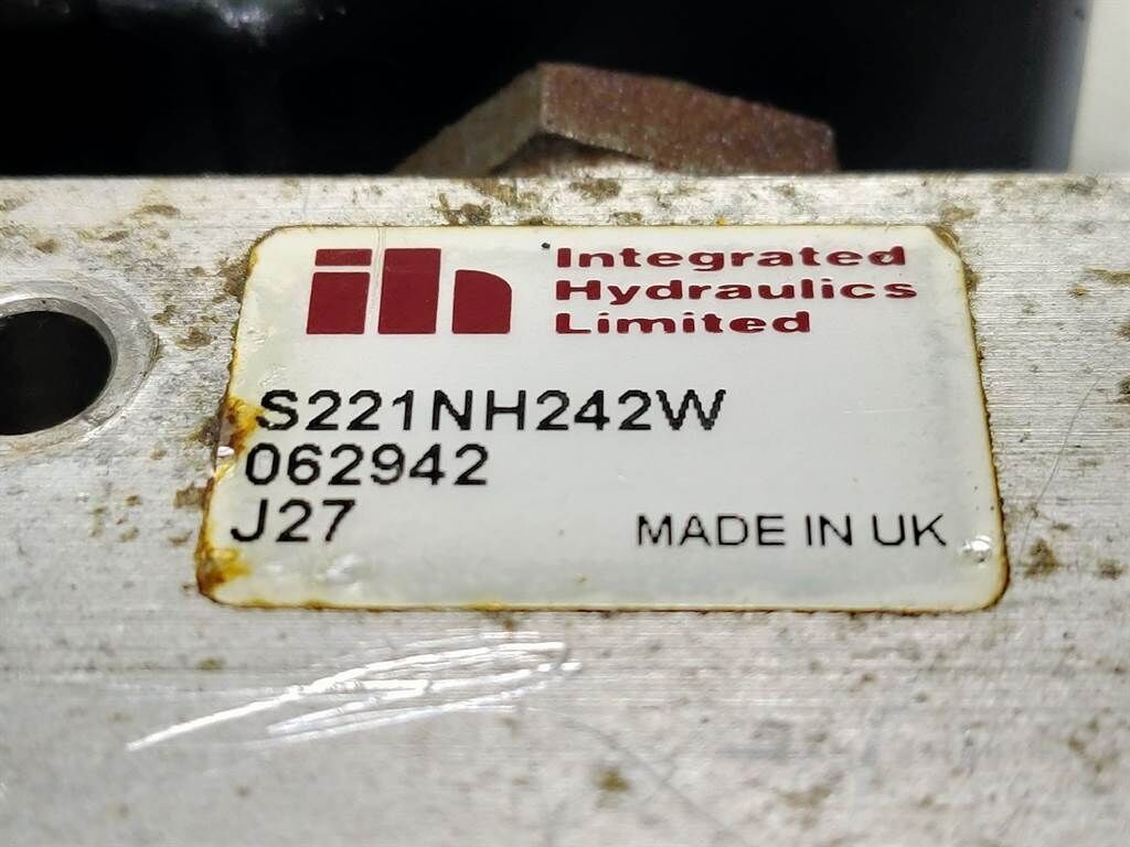 AZ150-23103823-S221NH242W- 3/2 Valve/Ventile 3