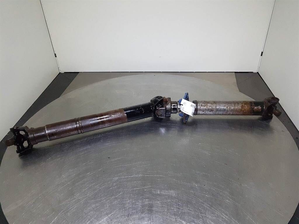 621D - Propshaft/Gelenkwelle/Cardanas 1