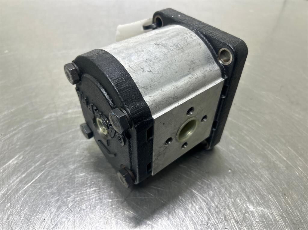 PLM30.38R0-83E3-LEB-Gearpump/Zahnradpumpe 3