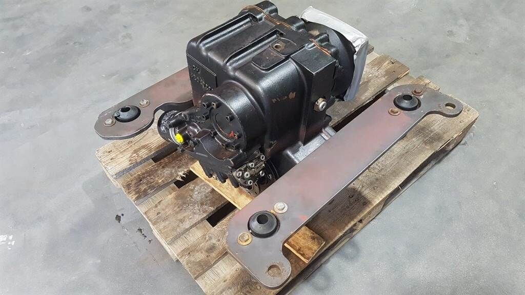 Spicer 354 / 246 - Ahlmann AZ 150 - Transmiss 2