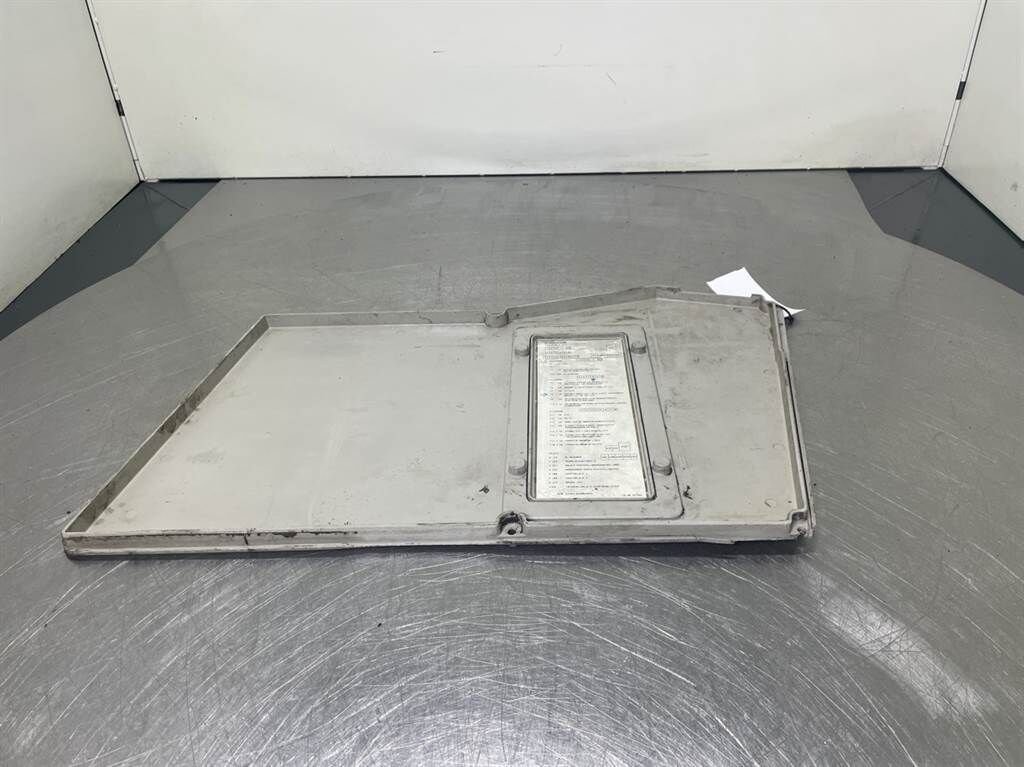 A316-9210770- /Console/Konsole 3