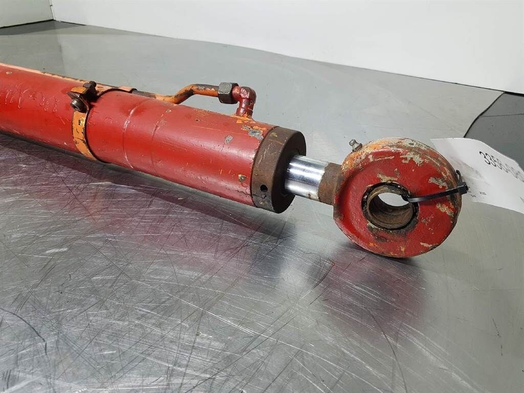 - Tilt cylinder/Kippzylinder/Nijgcilinder 2