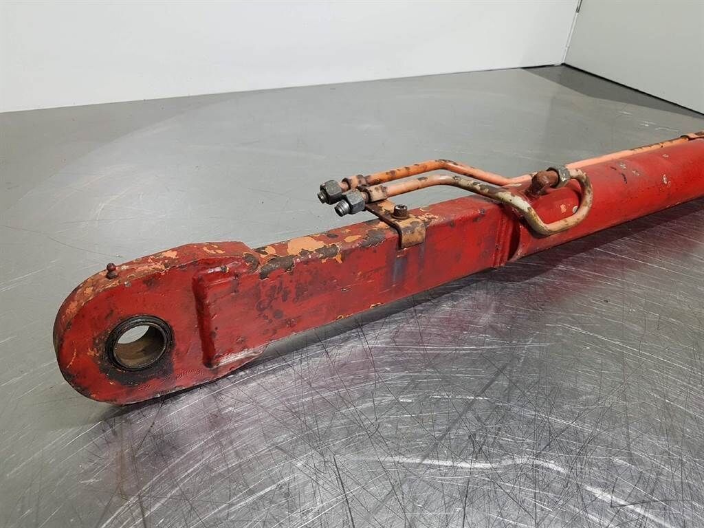 - Tilt cylinder/Kippzylinder/Nijgcilinder 3