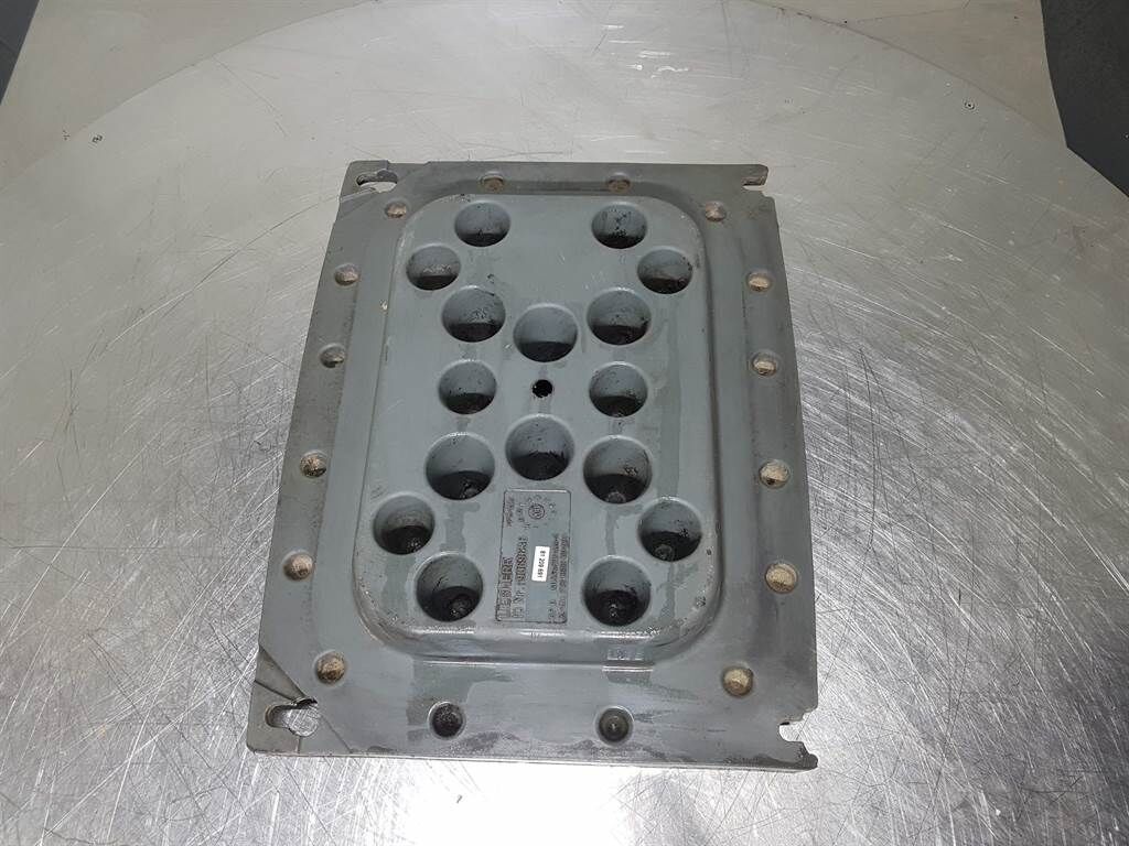 L586 2plus2-9069636-Hood/Haube/Kap 2