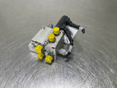 835E-157402-Valve/Ventile/Ventiel 3