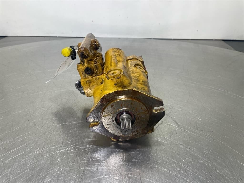 M316 - 333-7838 - Load sensing pump 2