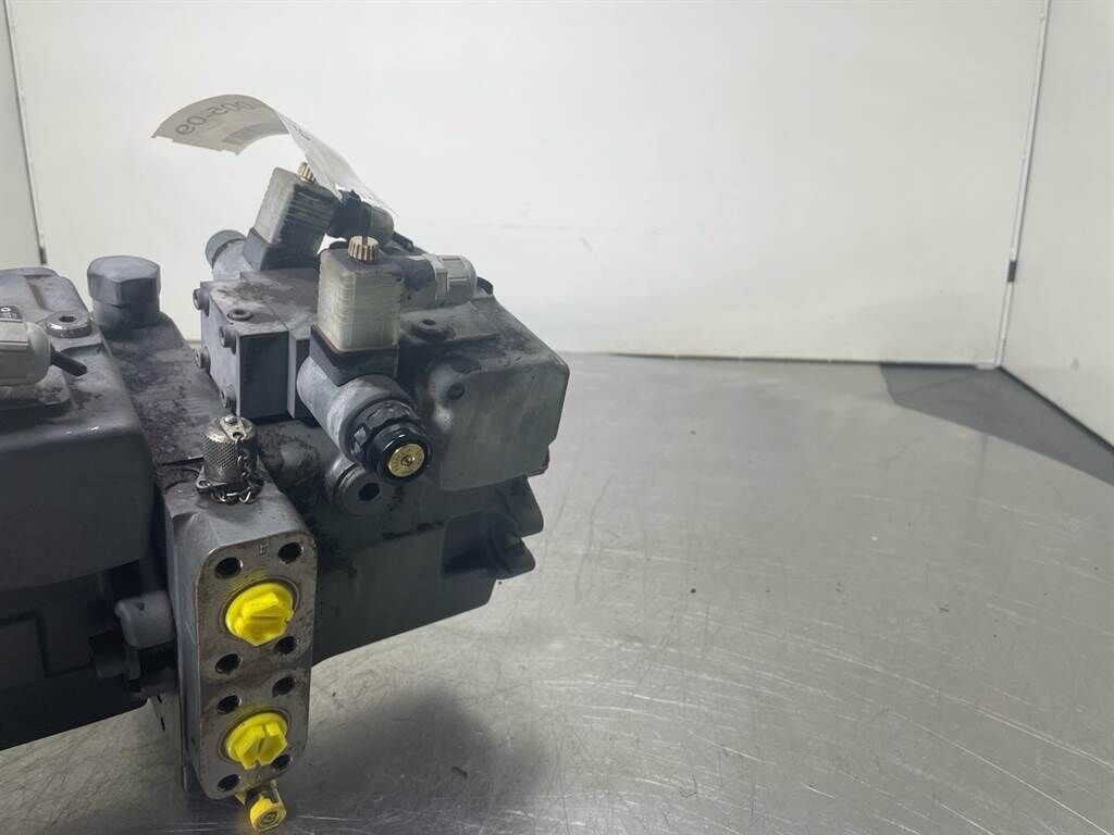 96.2823.1000/R902071762/265.17.03.00-Drive pump 3