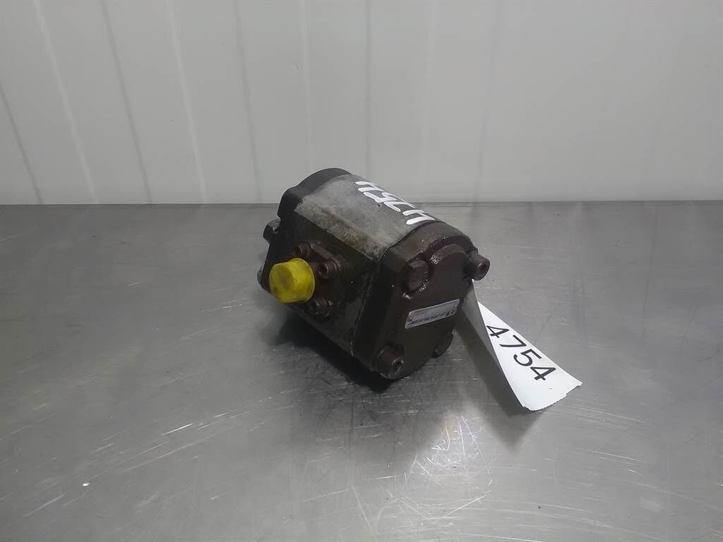 John S. Barnes W9A1-23-L-10-M-07-N-N - Gearpump 2