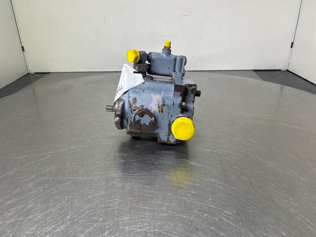 WG18C-Sundstrand OPV1/038-R4Z-Load sensing pump 1