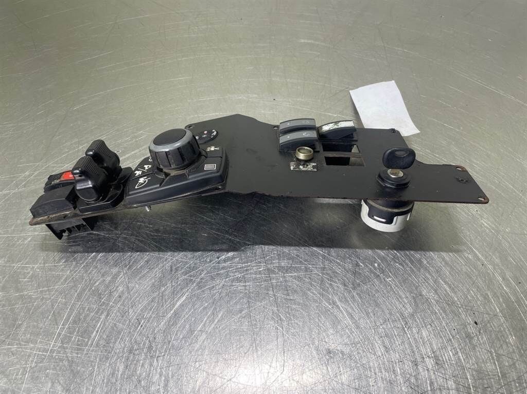 12MTX-3834673/3833717- /Console/Konsole 1