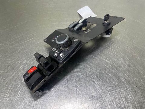 12MTX-3834673/3833717- /Console/Konsole 2