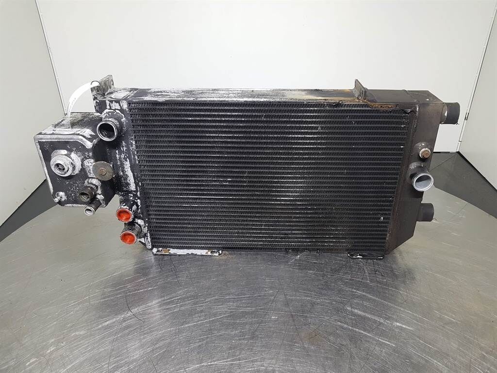 V80 Speeder-5010662008-Cooler/Kühler/Koeler 1