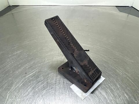 Sonstige L524-11692103-Gas pedal/Gaspedaal