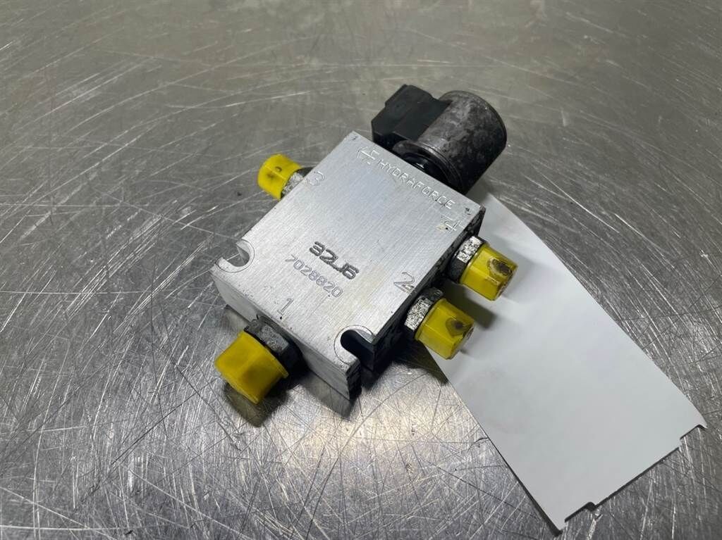 12MTX-6090339-Hydraforce 7028820-4/2 Valve 1
