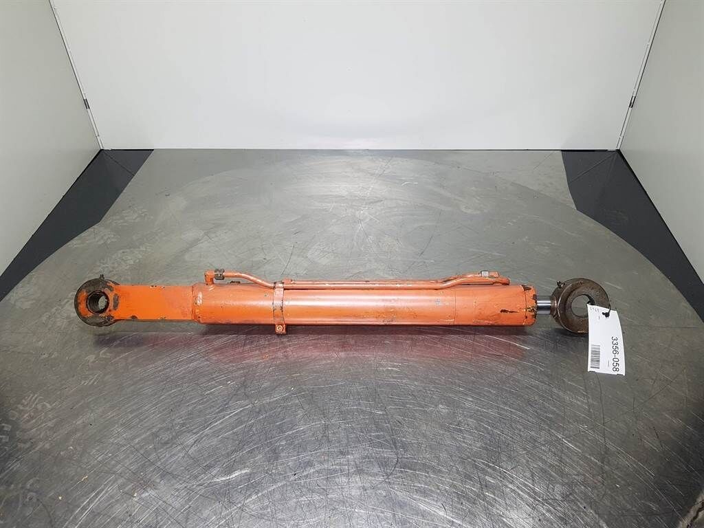 - Tilt cylinder/Kippzylinder/Nijgcilinder 1