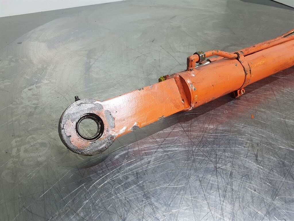 - Tilt cylinder/Kippzylinder/Nijgcilinder 3