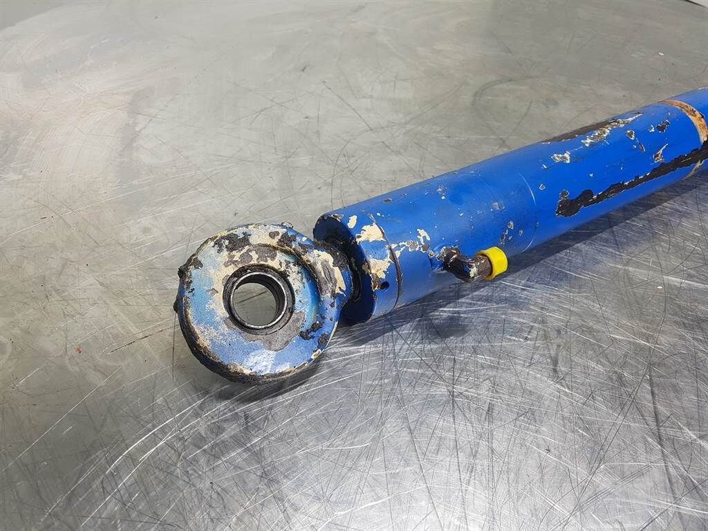 - Cylinder/Zylinder/Cilinder 2