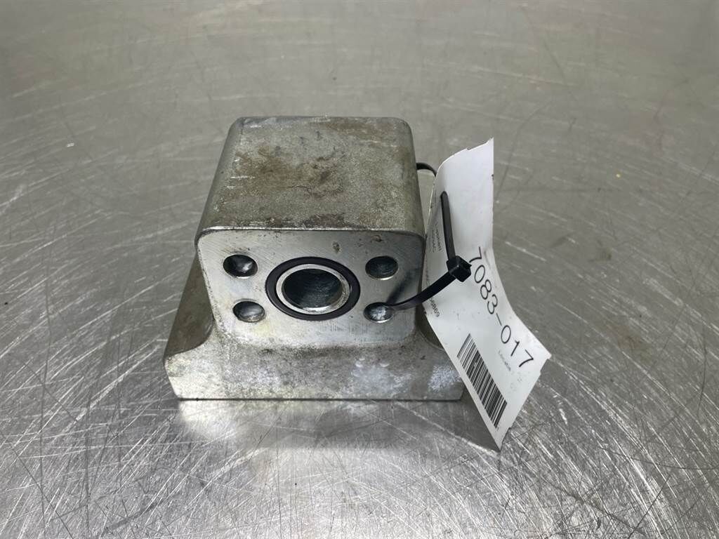 A934C-10060895-Cylinder block 1
