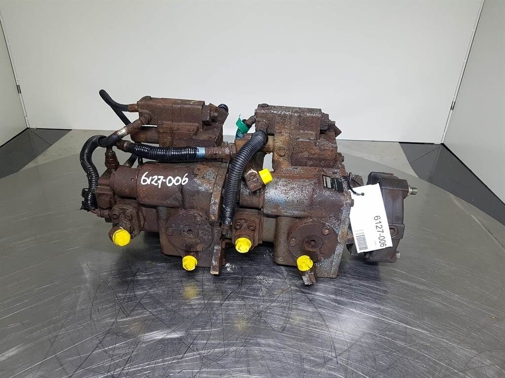 - Sundstrand PV2121-531 - Drive pump/Fahrpu 2