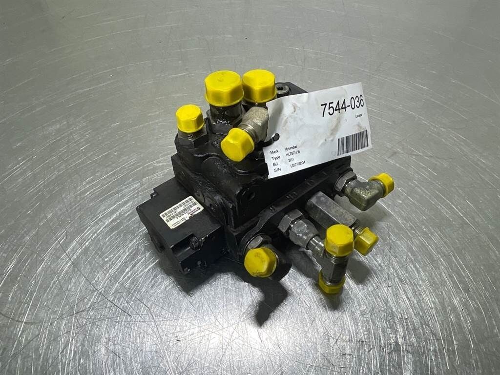 HL757-7A-31LD-30020 / EHPS80/ 8-0-Steeringvalve 1