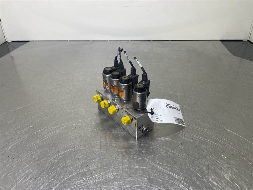 835E-142529-Valve/Ventile/Ventiel 3