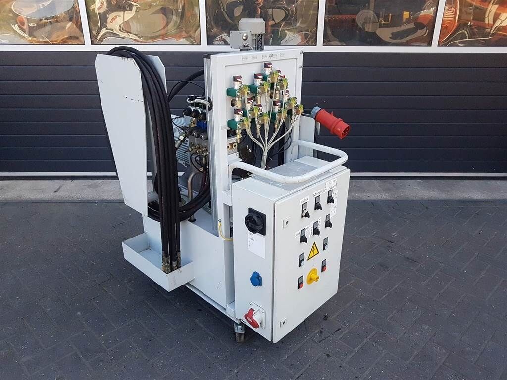 AC-Motoren FCA 132 M-6 -4kW-Compact-/steering un 3