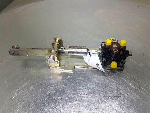 Sonstige AZ150E-4189856A-Bucher 200061112137-Valve/Ventil