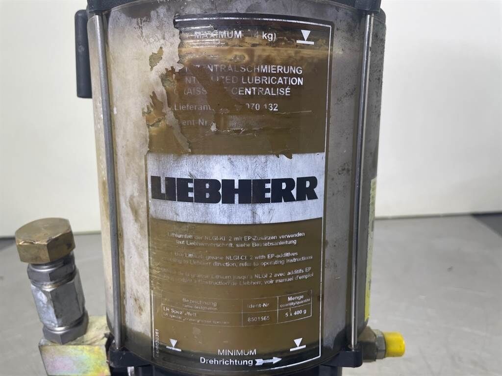 A934C-10228443-Lubricating pump/Vetsmeerpomp 3