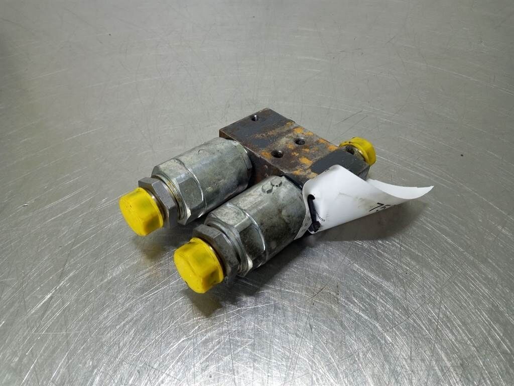 AZ6-4126621C-Rotary coupling/Drehverschraubung 1