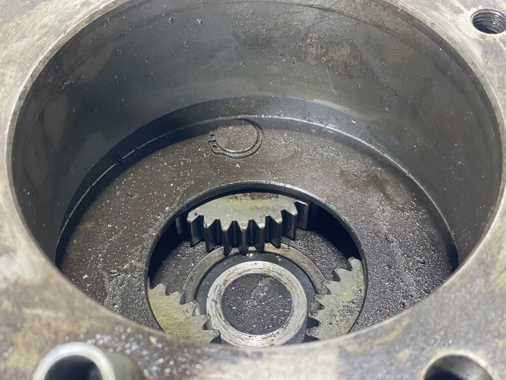 A934-9443880A-SAT 275/222-Swing motor parts 2