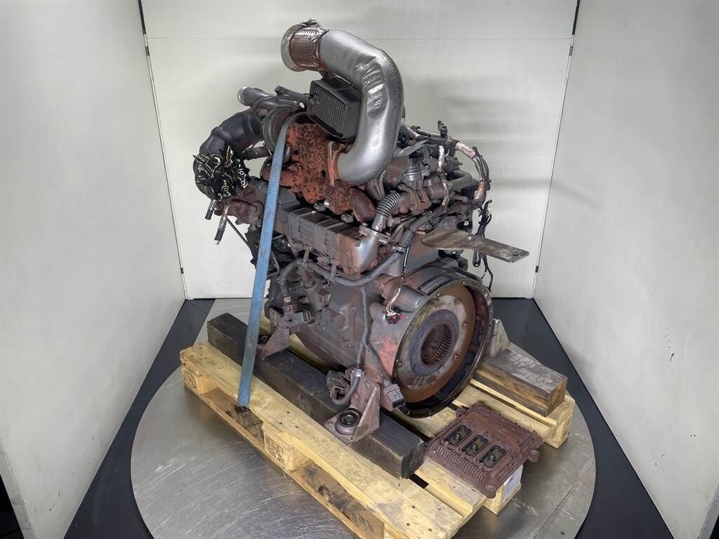 L524-10816848-John Deere 4045HFL92- /Motor 3