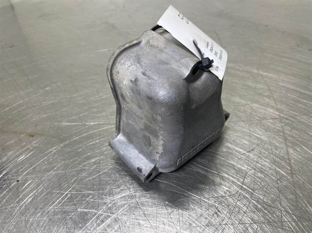L544-9880673-Cilinder head cover 1