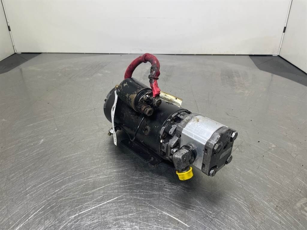 W110C-84419597-Compact-/steering unit 3